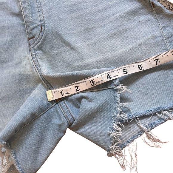 Madewell High-Rise Denim Shorts- Light Wash- Size 28 - Picture 9 of 9